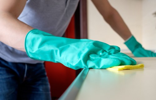 End of tenancy and commercial move out cleaning service in Earlscourt